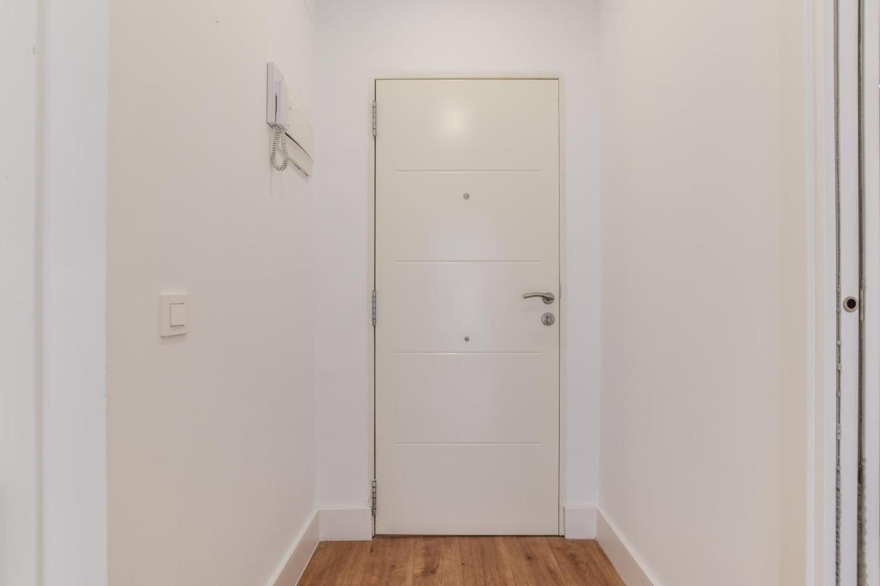 Apartamentos Reformados En Vallecas Мадрид Екстериор снимка